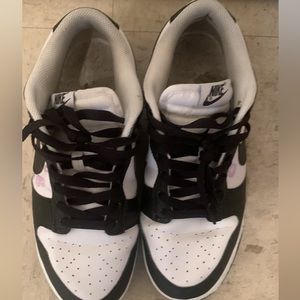 Low nike panda dunks